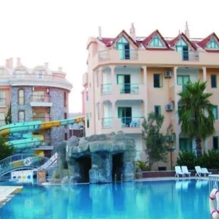 Hotel Club Secret Garden 2*